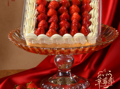 盒马草莓盒子蛋糕：从形式创新突破到产业链全链路赋能，定义冬季烘焙新潮流